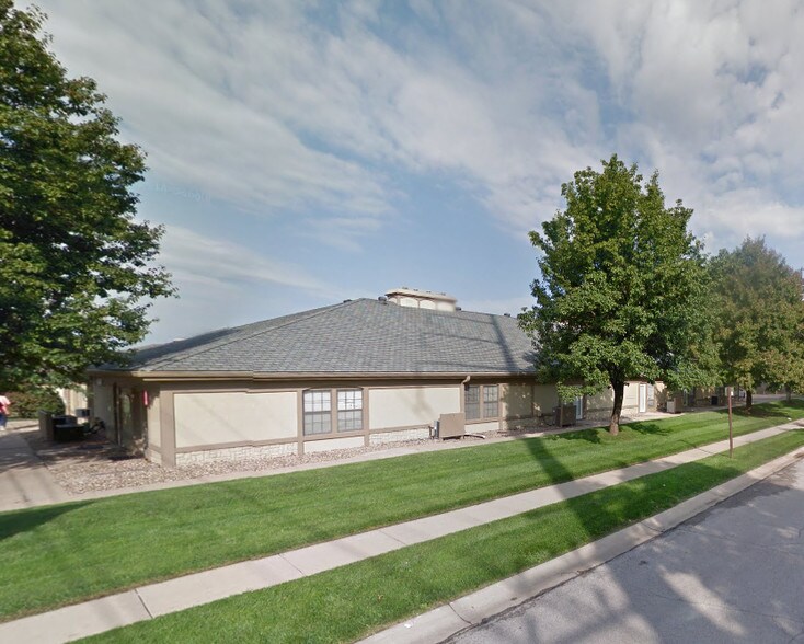 More Photos Of 10600-10628 W 87th St, Overland Park Office For Lease