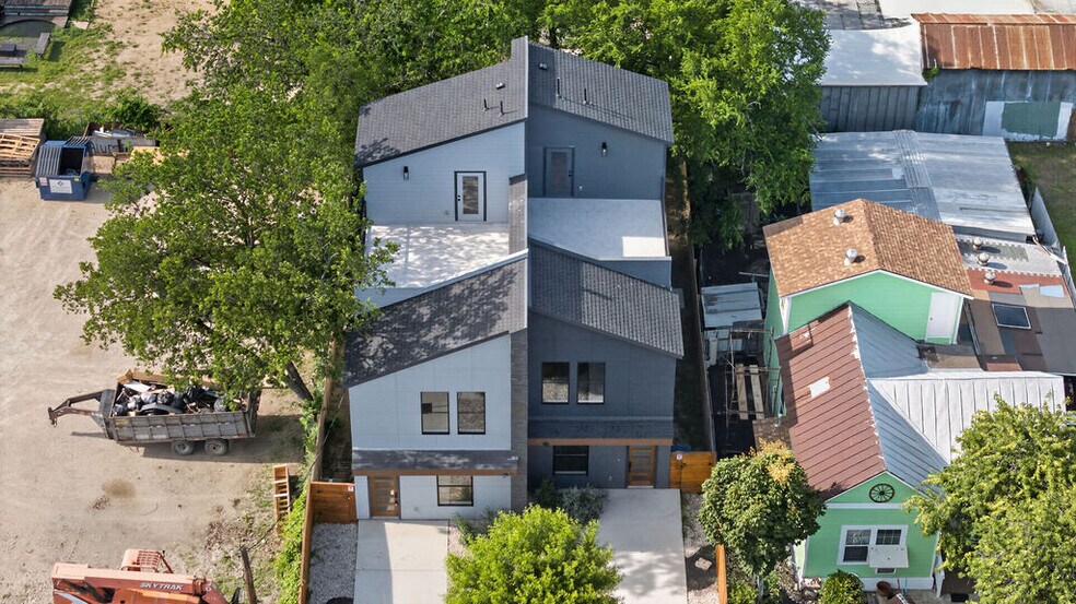 More Photos Of 125 Dashiell St, San Antonio Multifamily For Sale