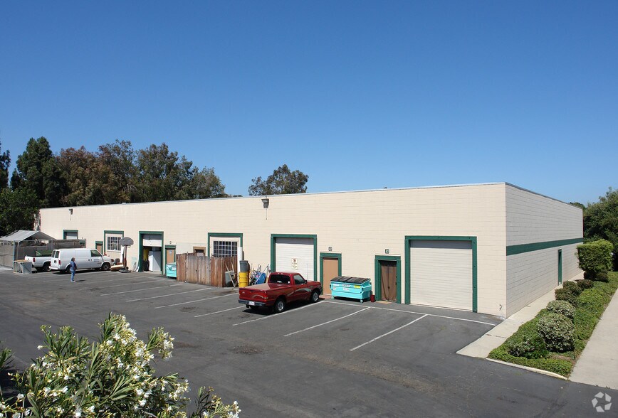 More Photos Of 2065 Sperry Ave, Ventura Unknown For Lease