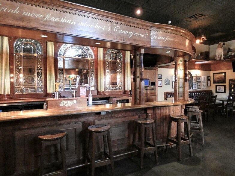 More Photos Of 119 Washington St, Beeville Restaurant For Sale