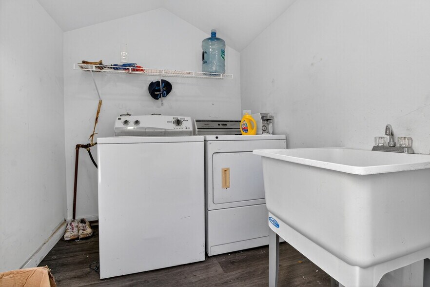 More Photos Of 1864 NW 28th St, Miami Apartments For Sale