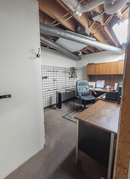 More Photos Of 205 Main St, Onalaska Specialty For Sale