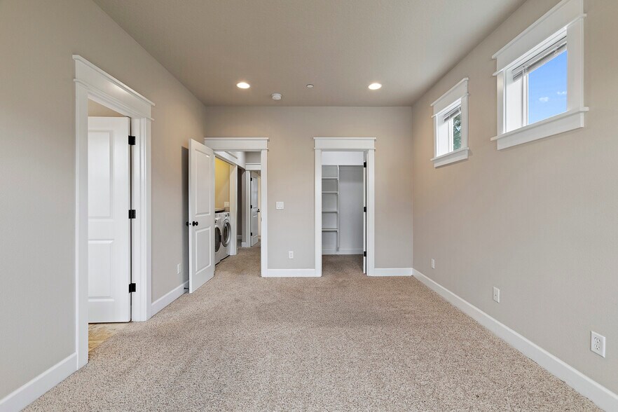 More Photos Of 9414 SE Causey Ave, Happy Valley Apartments For Sale