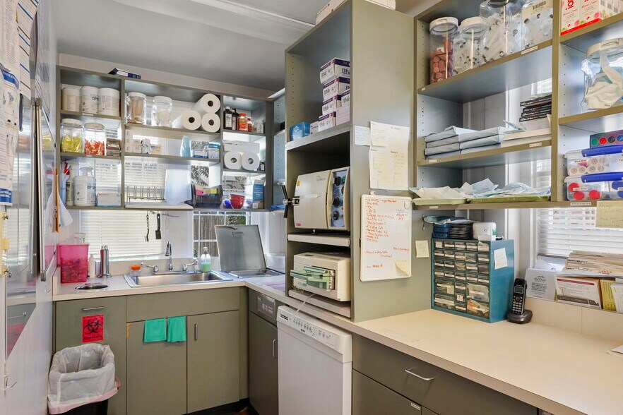 More Photos Of 3025 W 38th Ave, Denver Medical For Sale