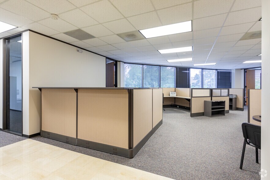 More Photos Of 1811 Bering Dr, Houston Office For Lease
