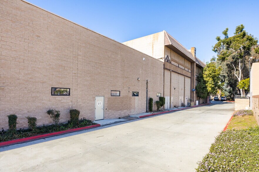 More Photos Of 536-661 W Arrow Hwy, San Dimas Freestanding For Sale