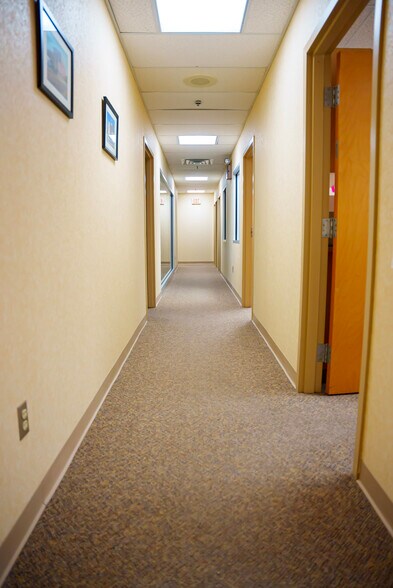 More Photos Of 1301 W Forest Grove Rd, Vineland Flex For Lease