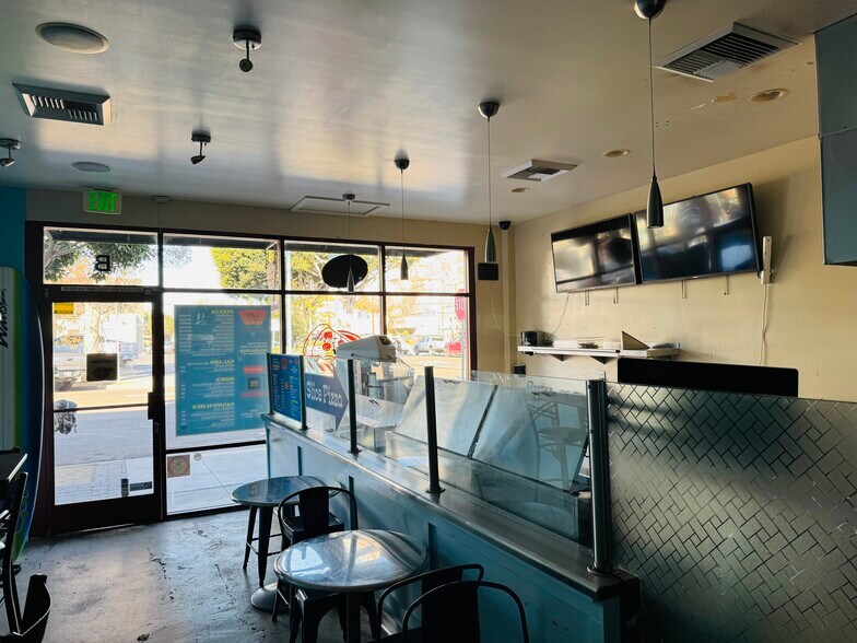 More Photos Of 147 Main St, Seal Beach Unknown For Lease