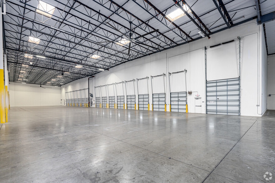More Photos Of 415 S Motor Ave, Azusa Warehouse For Sale