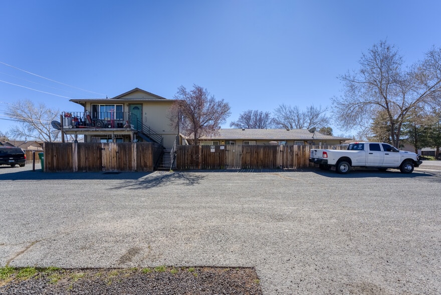 More Photos Of 1517 N Edmonds Dr, Carson City Multifamily For Sale