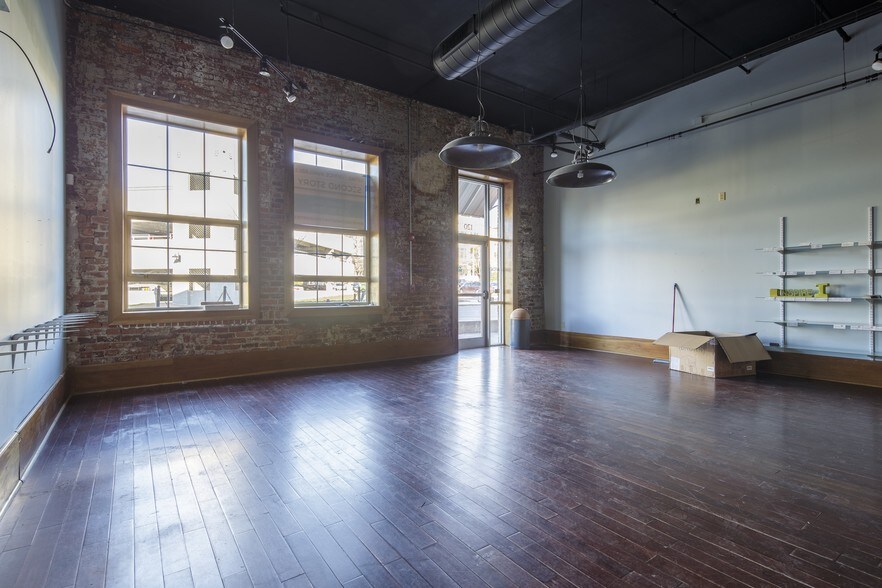 More Photos Of 232 E 11th St, Chattanooga Medical For Lease