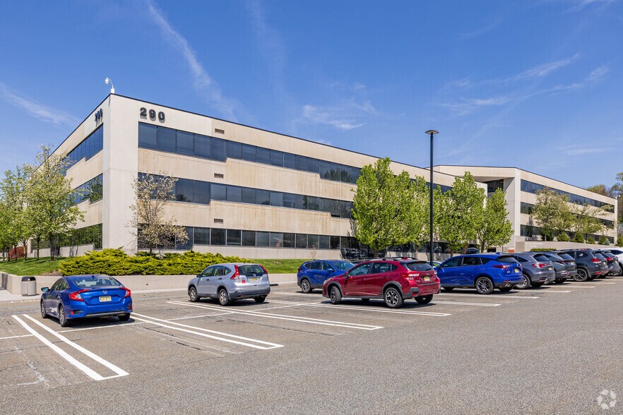 Primary Photo Of 290 W Mount Pleasant Ave, Livingston Coworking Space