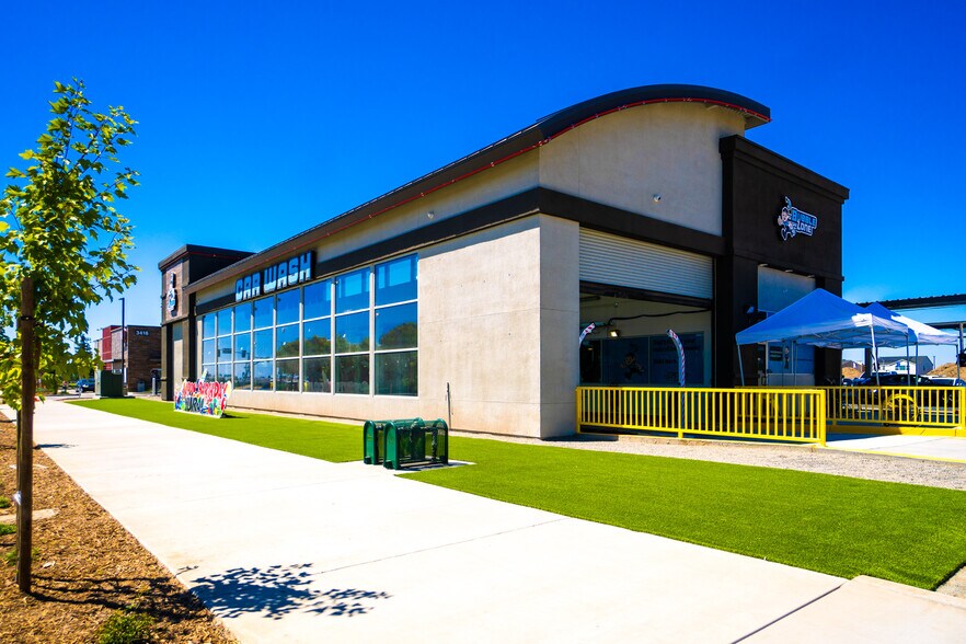 More Photos Of 318 W Shannon Pky, Visalia Carwash For Sale