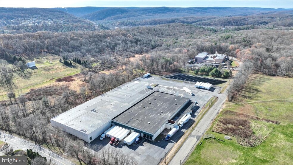 More Photos Of 190 Walnut Ln, Pottsville Warehouse For Sale