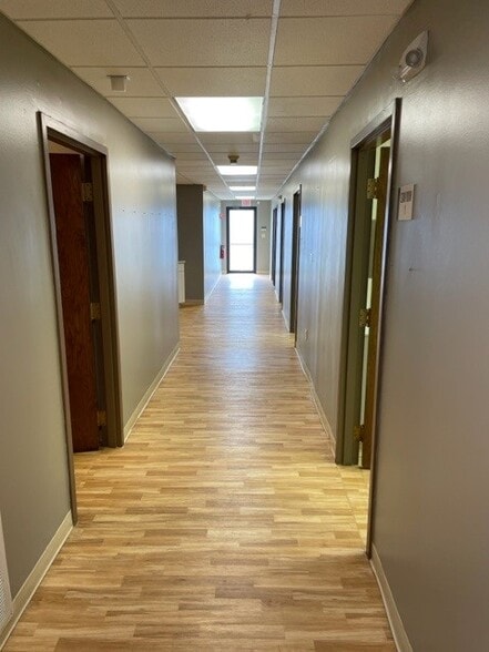 More Photos Of 1124 N Main St, Sikeston Office For Lease
