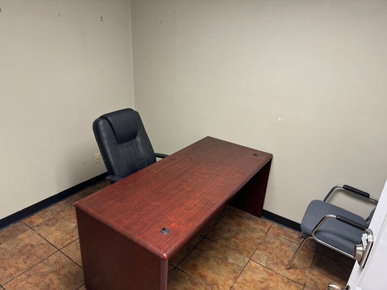More Photos Of 793 Blanding Blvd, Orange Park Freestanding For Lease