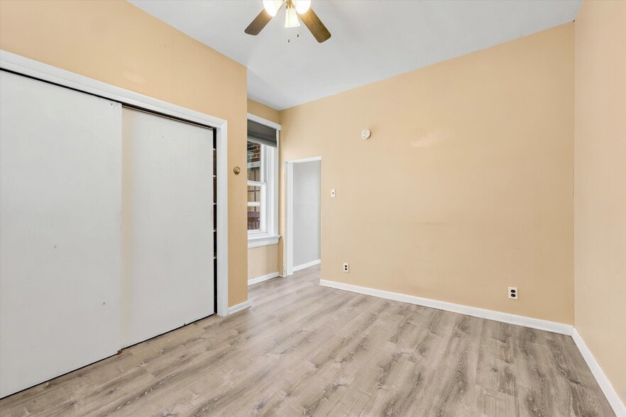More Photos Of 401 S Springfield Rd, Clifton Heights Storefront Retail Residential For Sale