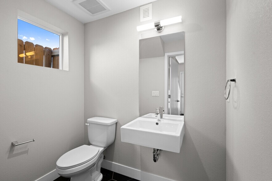 More Photos Of 5151 W 10th Ave, Denver Apartments For Sale