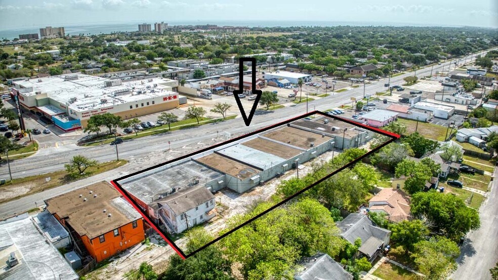 More Photos Of 4321-4343 S Alameda St, Corpus Christi Storefront For Sale