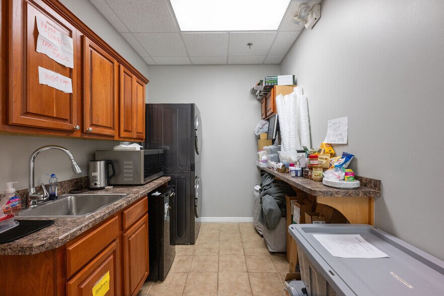 More Photos Of 2666 Maguire Rd, Ocoee Medical For Lease