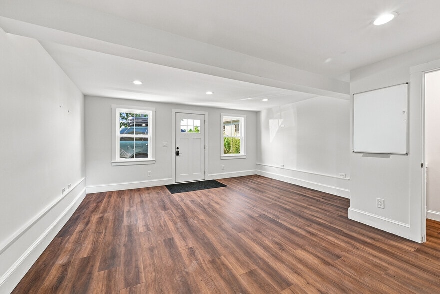 More Photos Of 8 S Main St, New Milford Office For Sale