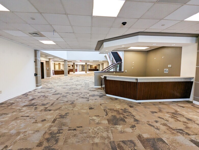 More Photos Of 1111 Augusta Dr, Houston Medical For Lease