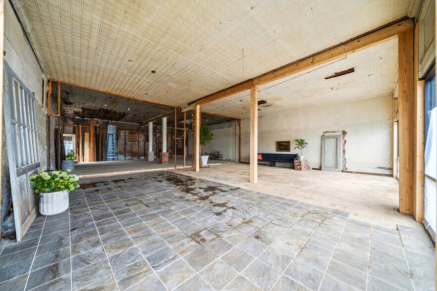 More Photos Of 540 Ouachita Ave, Hot Springs Storefront For Sale