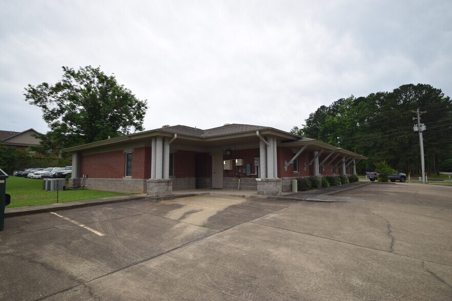 More Photos Of 3001 Twin Rivers Dr, Arkadelphia Medical For Lease