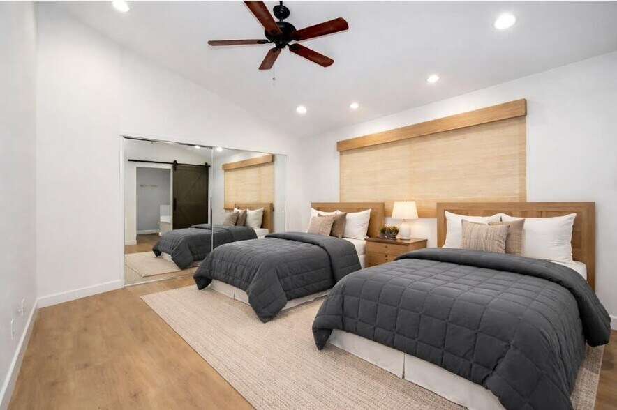 More Photos Of 22839 Dolorosa St, Woodland Hills Multifamily For Lease