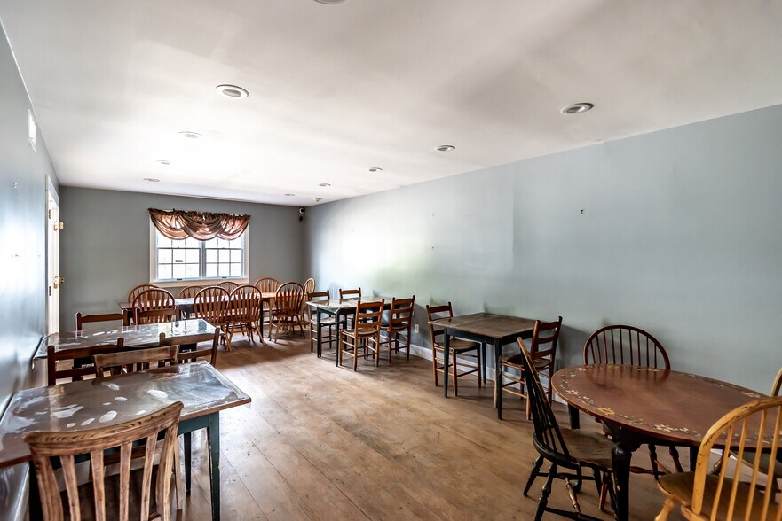 More Photos Of 121 S Main St, Waynesville Hospitality For Sale