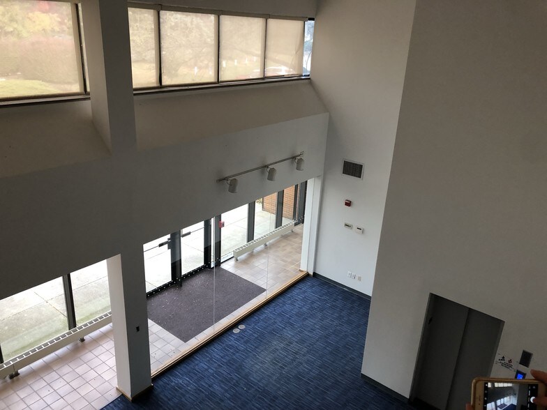 More Photos Of 5626 Frantz Rd, Dublin Loft Creative Space For Lease