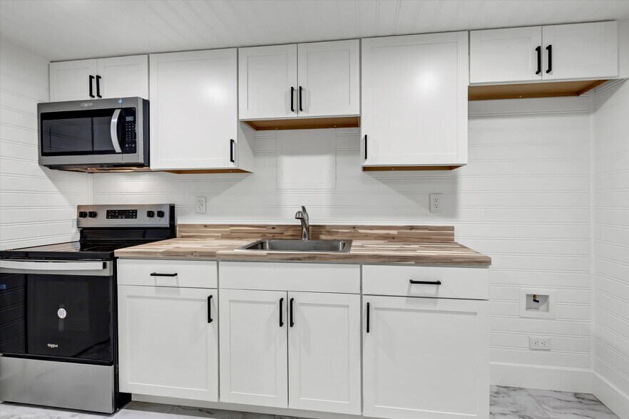 More Photos Of 2737 Gaston Ave, Knoxville Apartments For Sale