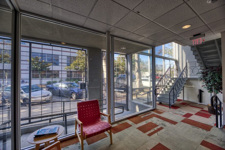 More Photos Of 2007 O St, Sacramento Office For Sale