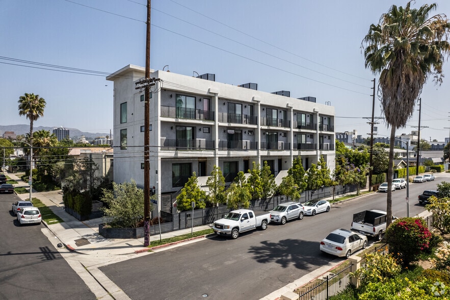More Photos Of 1002 N Hudson Ave, Los Angeles Apartments For Sale