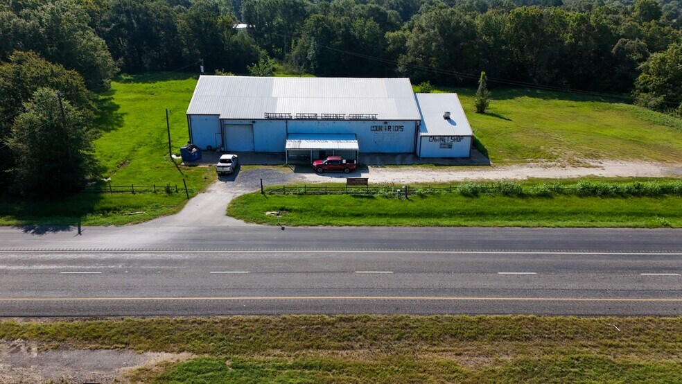 More Photos Of 10411 S US Highway 79, Palestine Warehouse For Sale