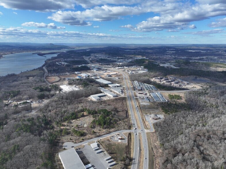 More Photos Of 9700 Maumelle Blvd, North Little Rock Land For Lease