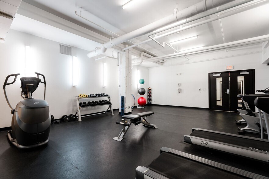 More Photos Of 405 6th Ave, Des Moines Apartments For Lease