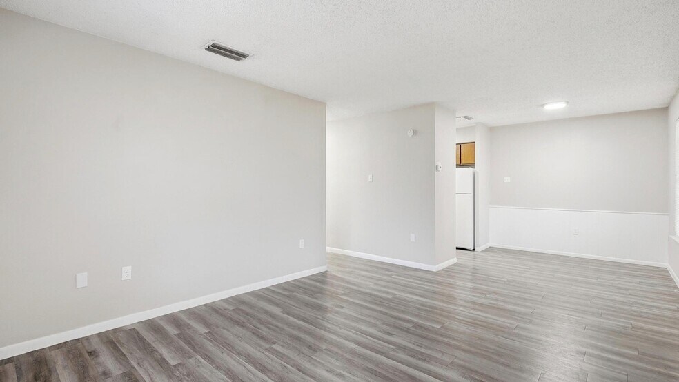 More Photos Of 2001 Slayden St, Brownwood Apartments For Sale