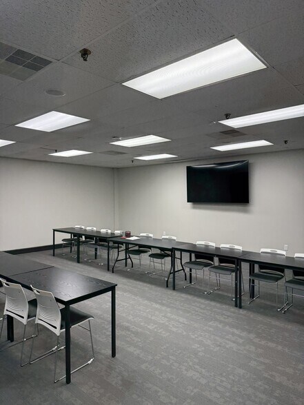 More Photos Of 205 E 2nd Ave, Pine Bluff Warehouse For Lease