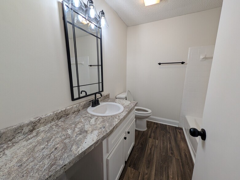 More Photos Of 1127 Rutherford Rd, Greenville Apartments For Sale