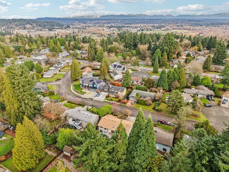 Primary Photo Of 5733 155th Ave NE, Redmond Apartments For Sale