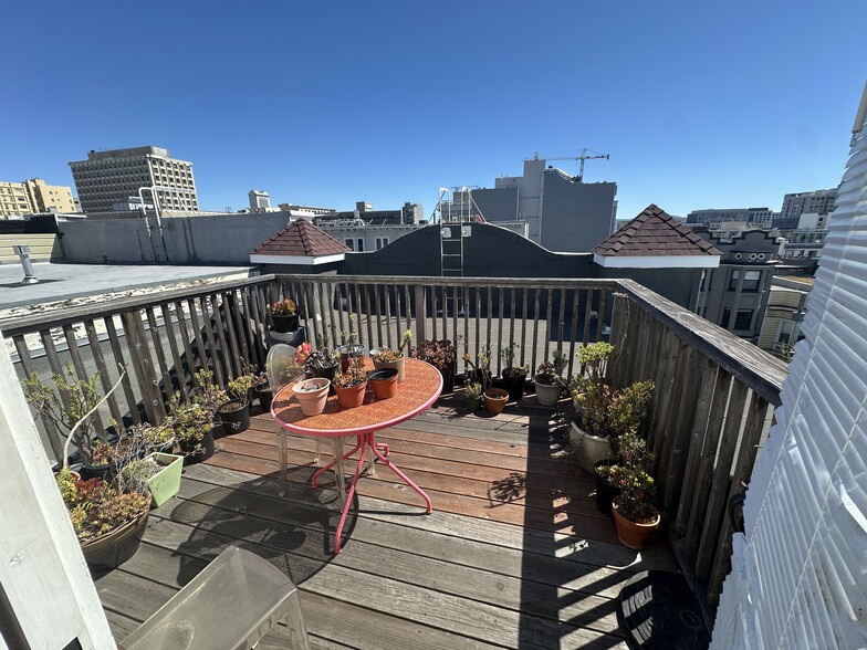 More Photos Of 1518-1520 California St, San Francisco Apartments For Sale