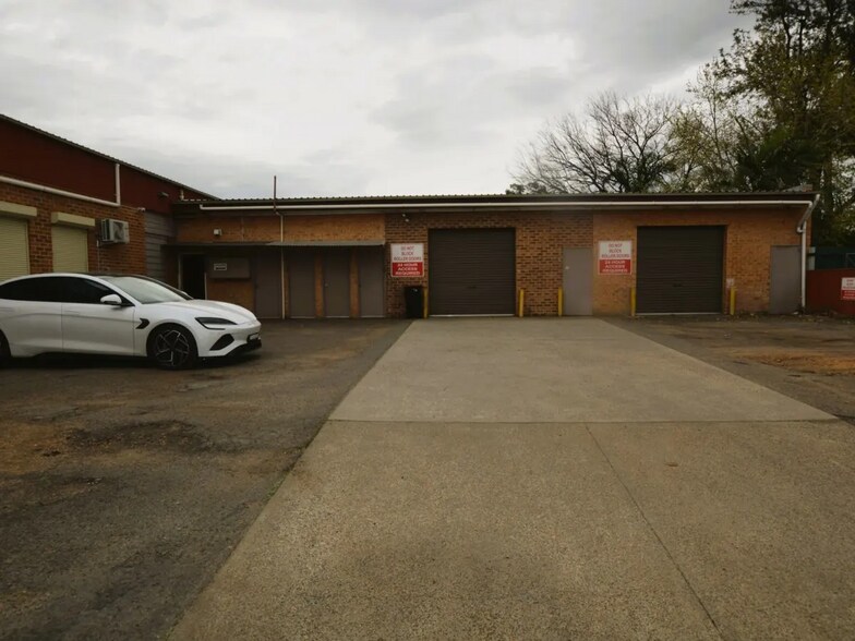 More Photos Of 36 George St, Singleton Showroom For Lease