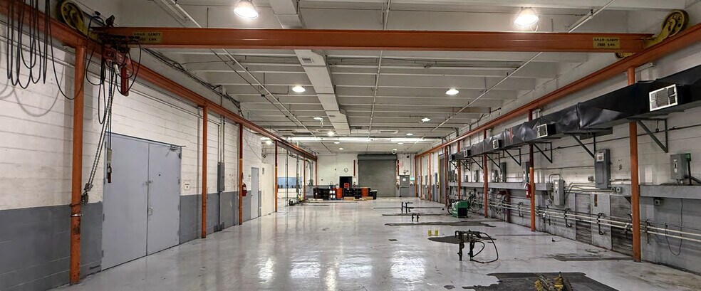 More Photos Of 2050 Sunnydale Blvd W, Clearwater Manufacturing For Sale