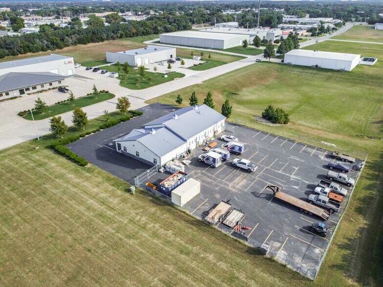 More Photos Of 801 N River St, Derby Warehouse For Sale