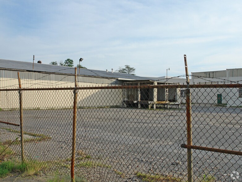 More Photos Of 1 Glass St, Bridgeton Warehouse For Sale