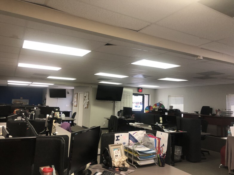 More Photos Of 13555 Automobile Blvd, Clearwater Medical For Lease