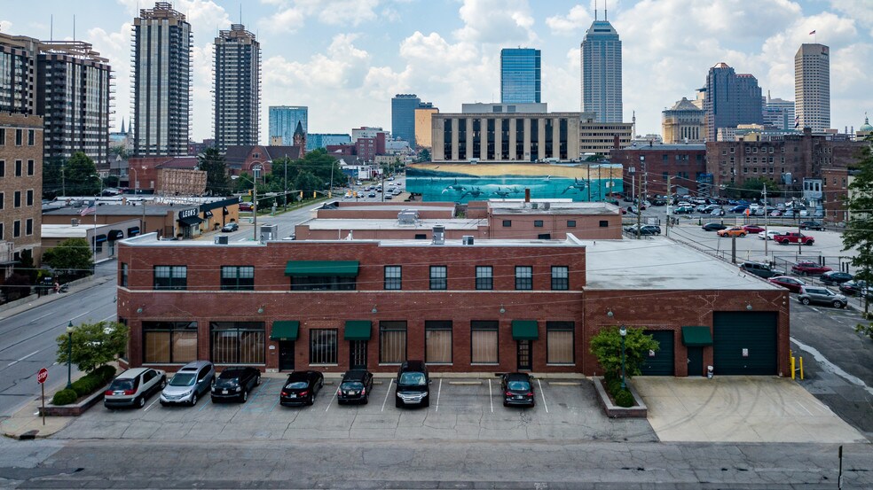 More Photos Of 838 N Delaware St, Indianapolis Unknown For Lease