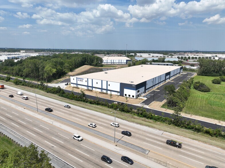 More Photos Of 12201 Griffith Ctr, Alsip Distribution For Lease