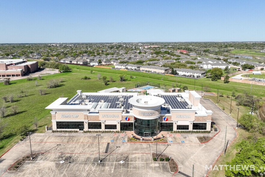 More Photos Of 6025 Highway 6 N, Houston Daycare Center For Lease
